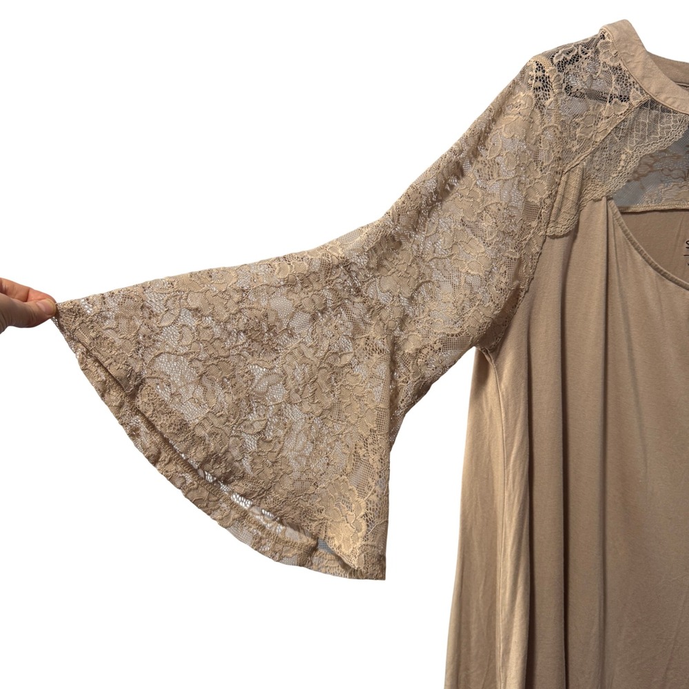 Torrid Super Soft Knits Tan Beige Lace Bell Sleeve Cutout Top Plus Size 2 2X - Picture 3 of 8